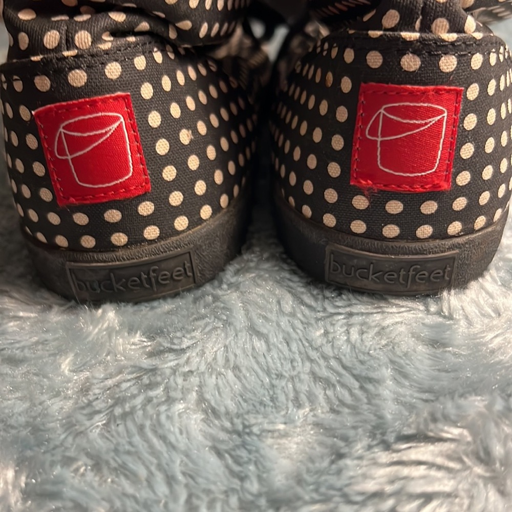 Bucketfeet - Picture 6 of 6